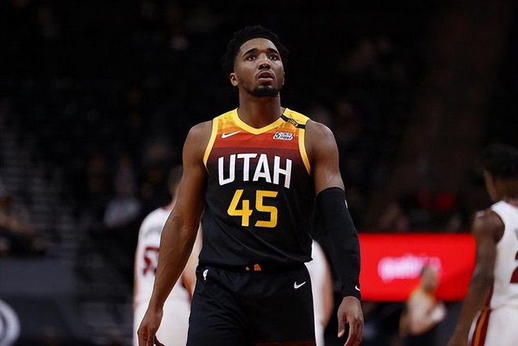 在比赛后的 在比赛后的